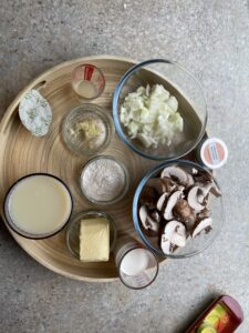 Easy mushroom soup recipe ingredients